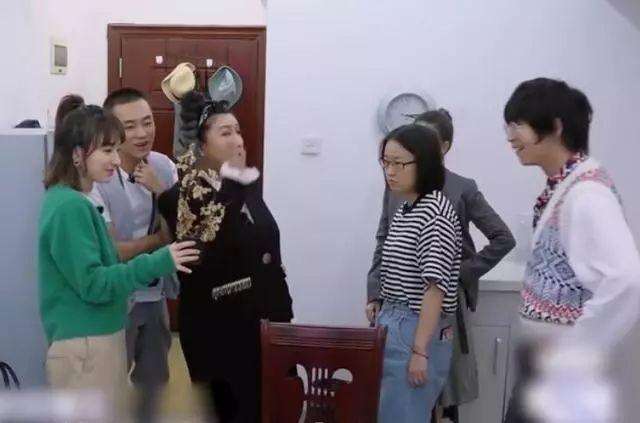 人民网狠批网友怒求停播!都2020了,还有如此毁三观的综艺?