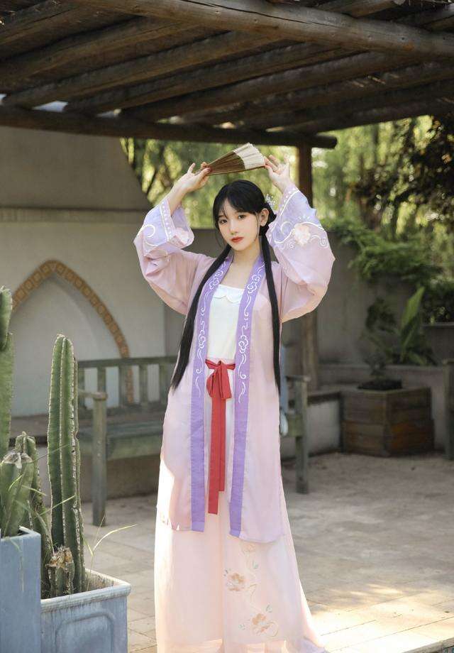 宋制汉服:最符合现代人审美的形制,让它告诉你古人究竟有多时尚