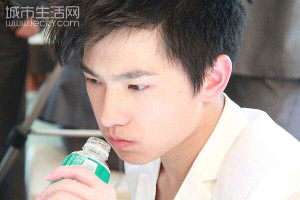 杨洋