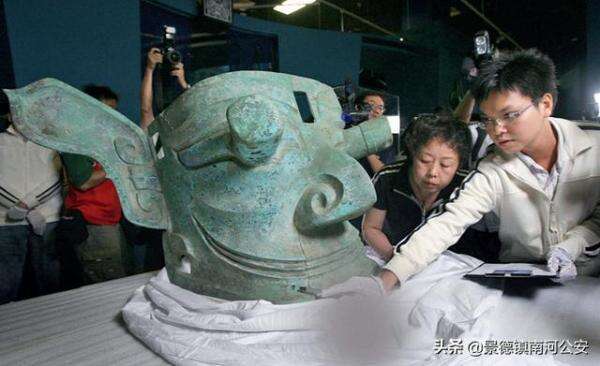 三星堆再醒惊天下 为中华文明多元一体提供实证