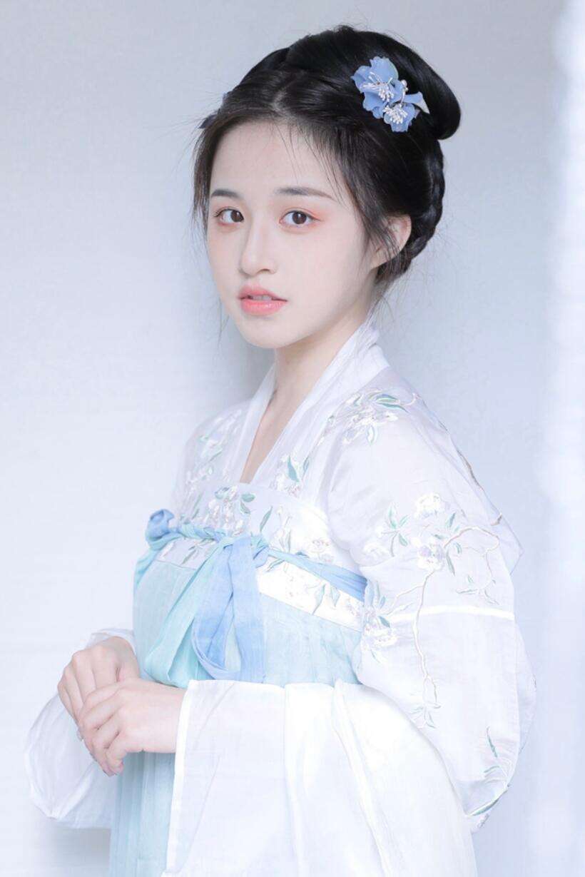 爱豆选秀霸屏再掀审美疲劳?《超A女壹号》携众国风女演员亮相惊艳全网