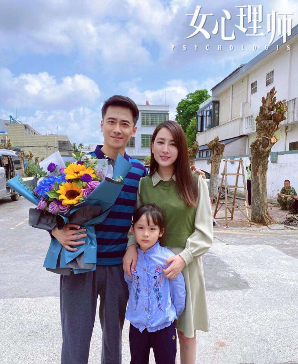 马苏新剧《女心理师》杀青 发文告别角色畅谈本我与角色关系