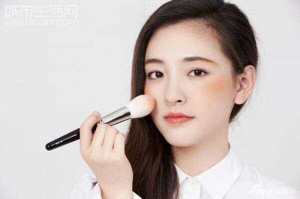 吴倩