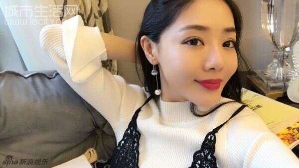 邓家佳