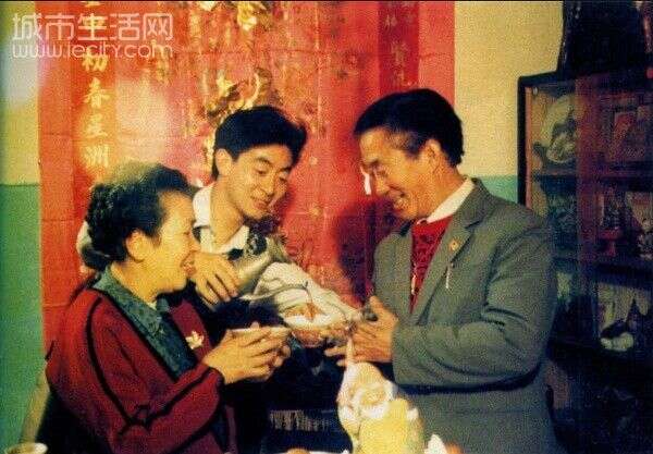 六小龄童