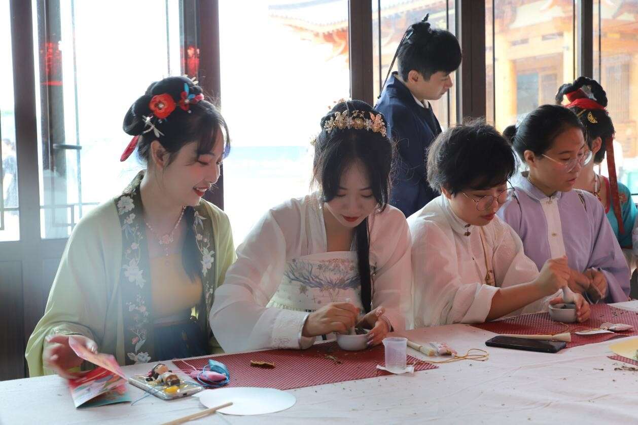 优化汉服产业,助力行业破圈 展望“第一届汉服博览会·修武”