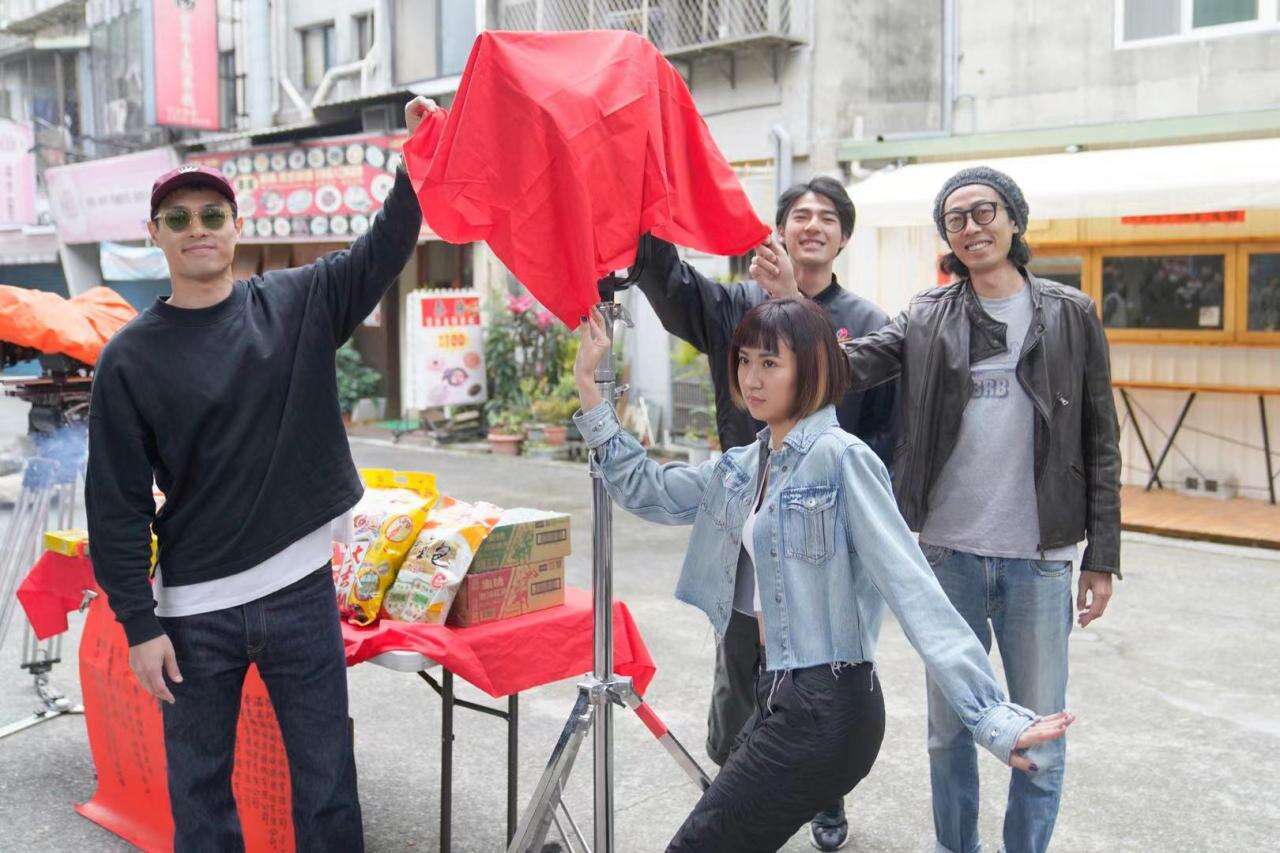 杨祐宁监制主演《接招吧!制作人》揭秘唱片行业的黄金时代