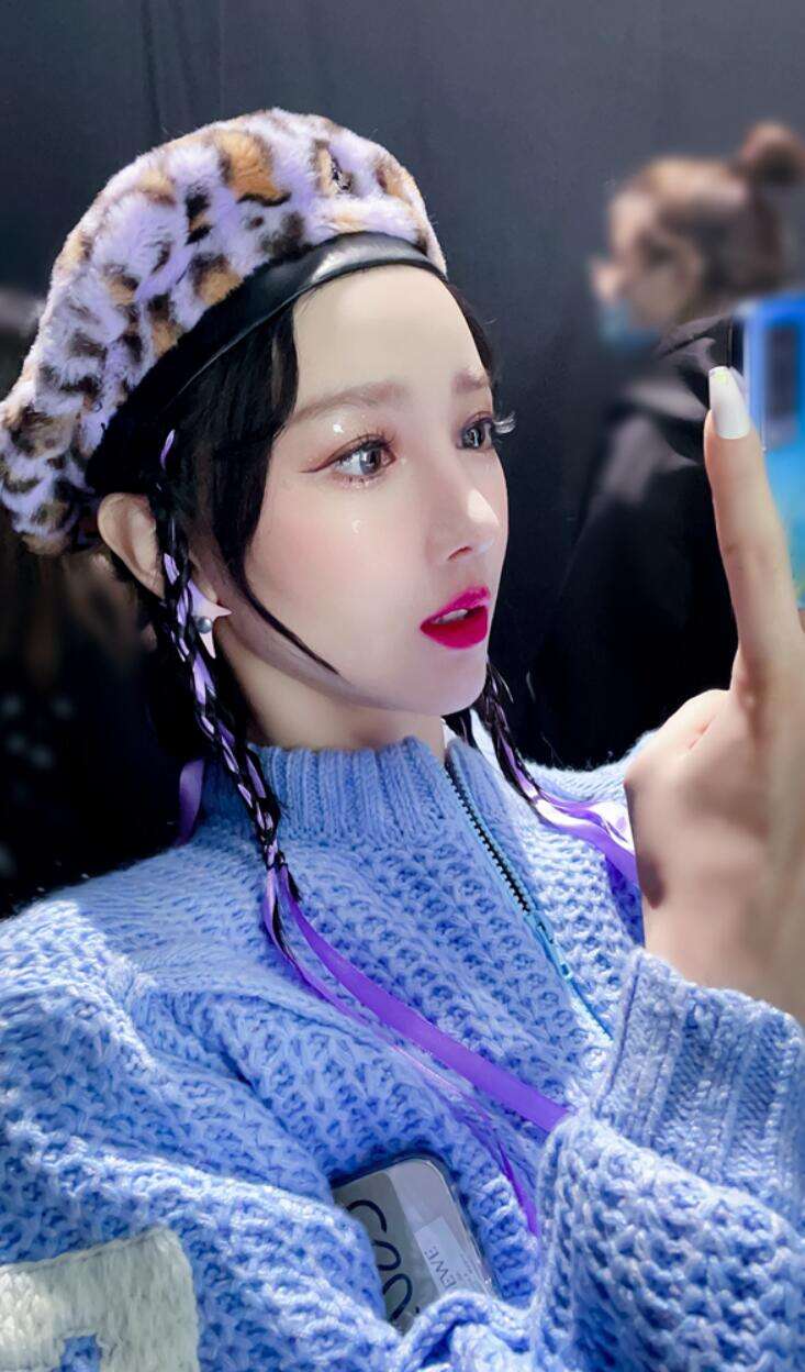 《乘风破浪的姐姐》第二季热播 陈小纭与姐姐们互动有爱团魂满满