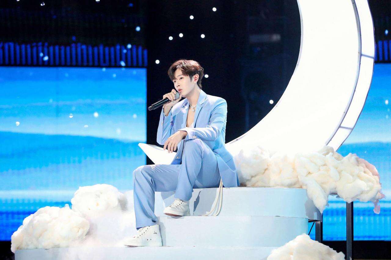 东方卫视《金曲青春》明日首播 六大家族上演“华山论剑”