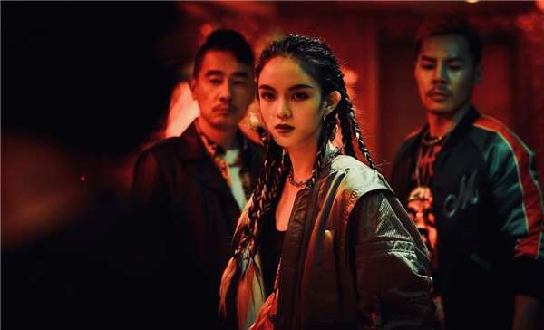 彭天颖主演《无间风暴》5月21日上映,剧照曝光