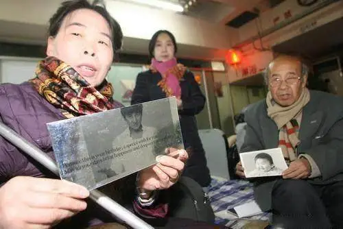 杨丽娟:追星13年逼父跳海,醒悟得太晚,毁了自己一辈子