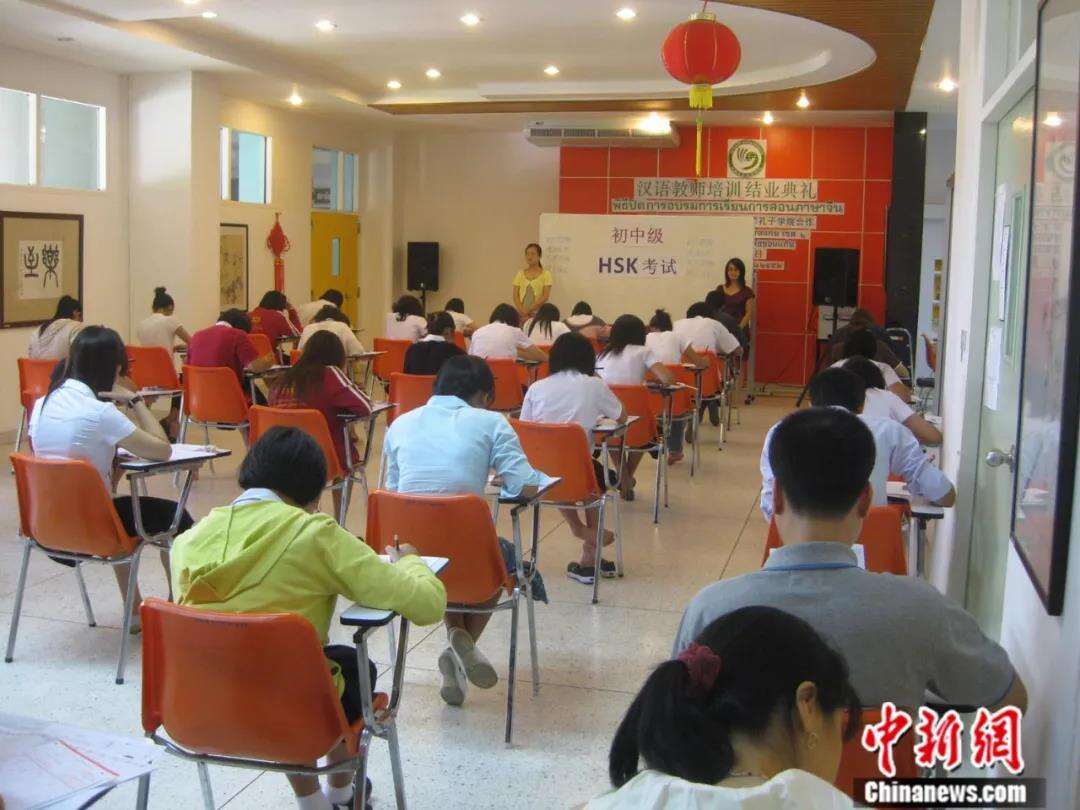 年终盘点,为什么选择汉字“承上启下”? ——专访中国辞书学会会长李宇明