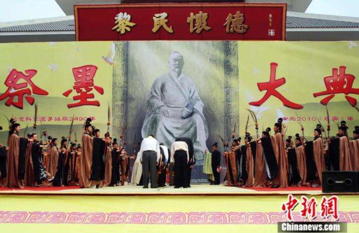 为什么说和平的内涵远远不止“没有战争”专访南京大学历史学院教授、联合国教科文组织和平学教席主持人、和平学研究所所长刘成