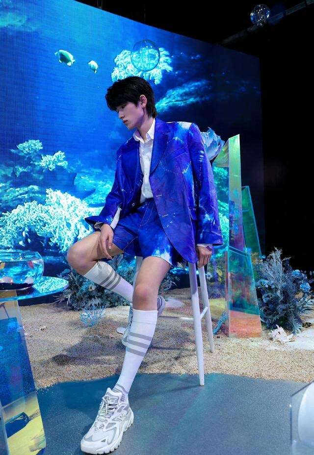 解放双脚,男生夏日短裤穿搭百科全书,你学废了吗?