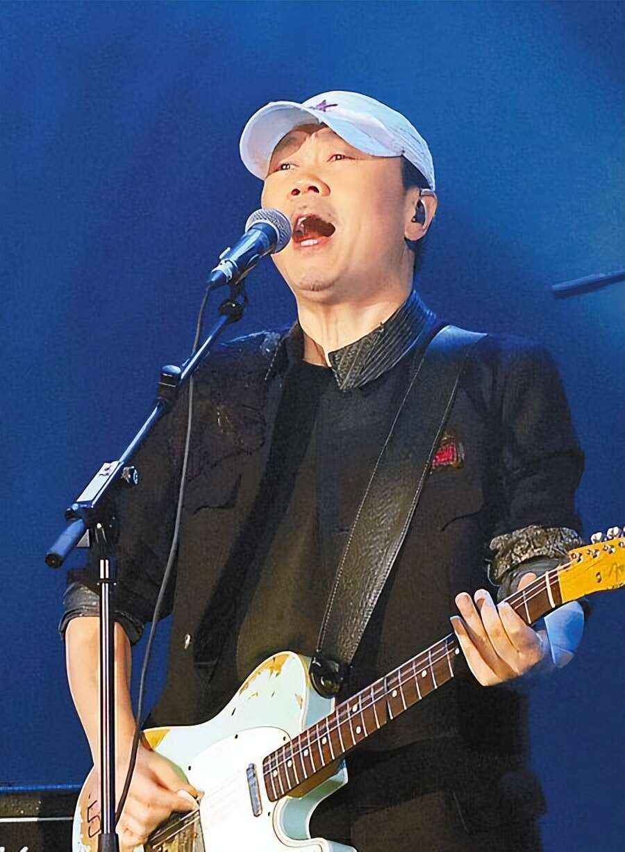 金曲奖结果揭晓!崔健爆冷门成内地首位金曲歌王,蔡健雅四封歌后