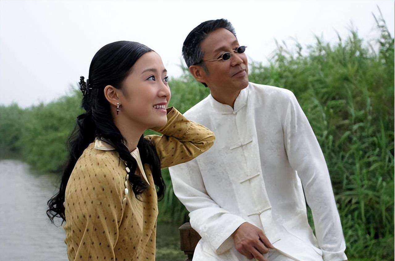 陈道明:娶央视主持人恩爱40年,和妻子互相成就,女儿是他的骄傲