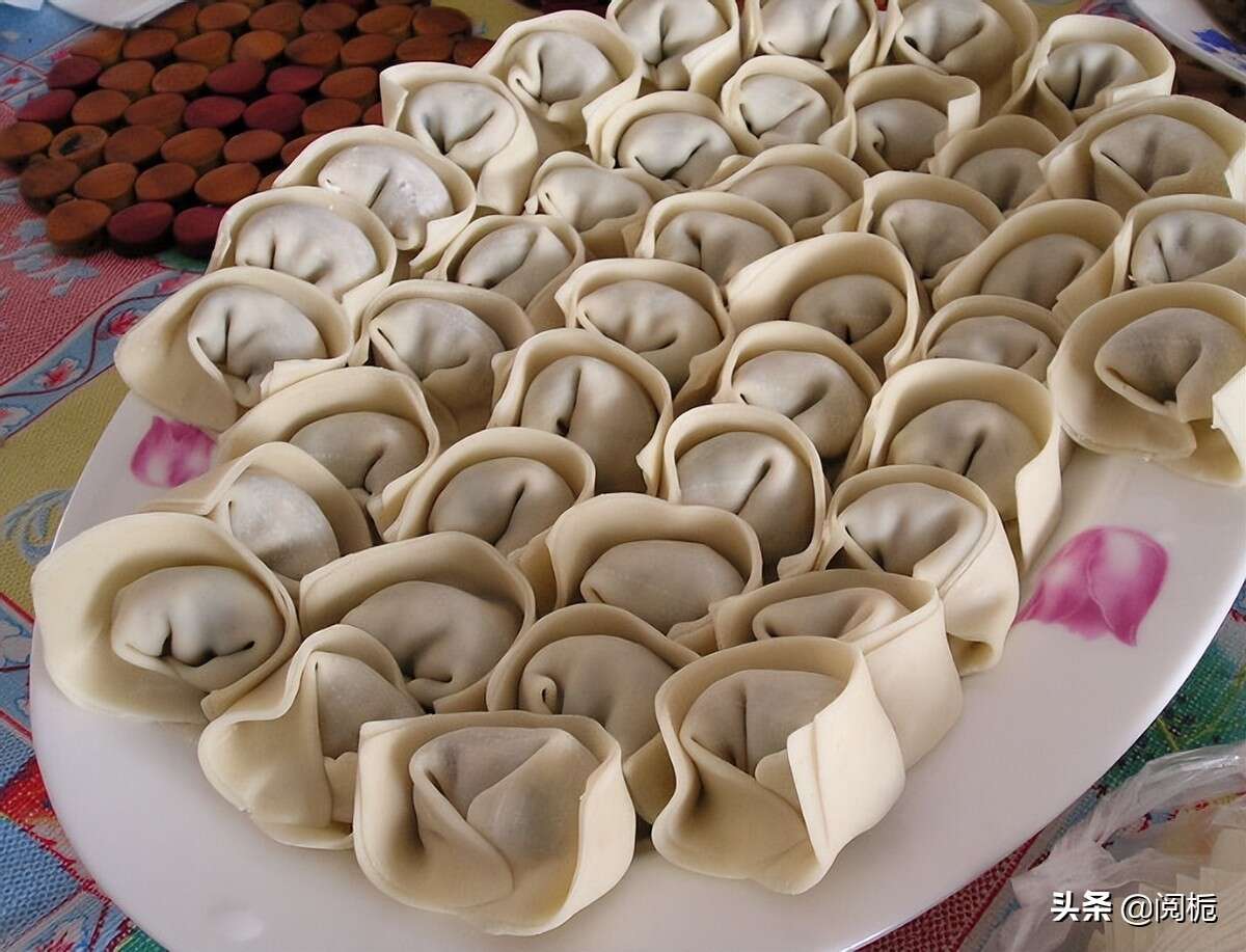 2015年,天津一家四口包馄饨,吃完三人殒命,屋顶吊扇成“帮凶”