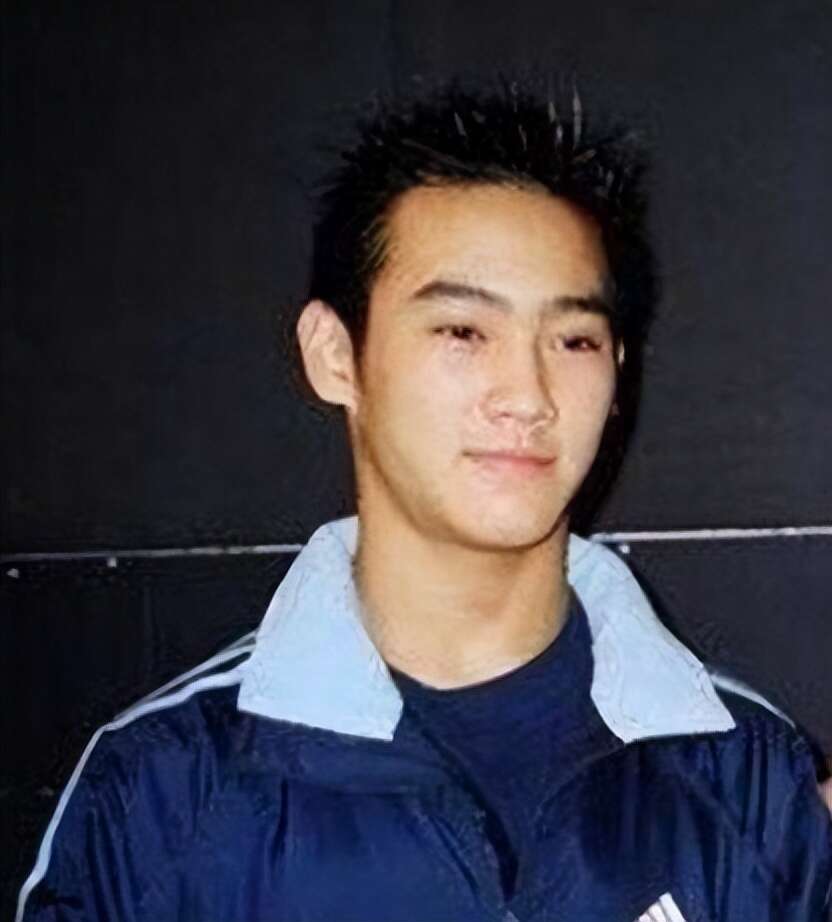 李双江大儿子李贺:从没享受过父爱,却要承担父亲和继母晚年生活