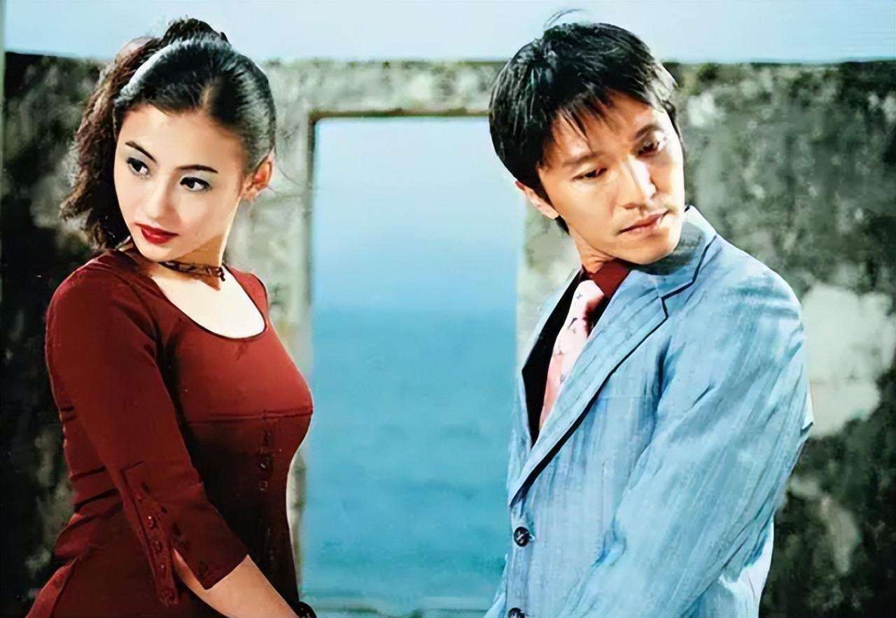 年过60“无儿无女”的7位明星,独居遗憾,亿万身家没子女继承