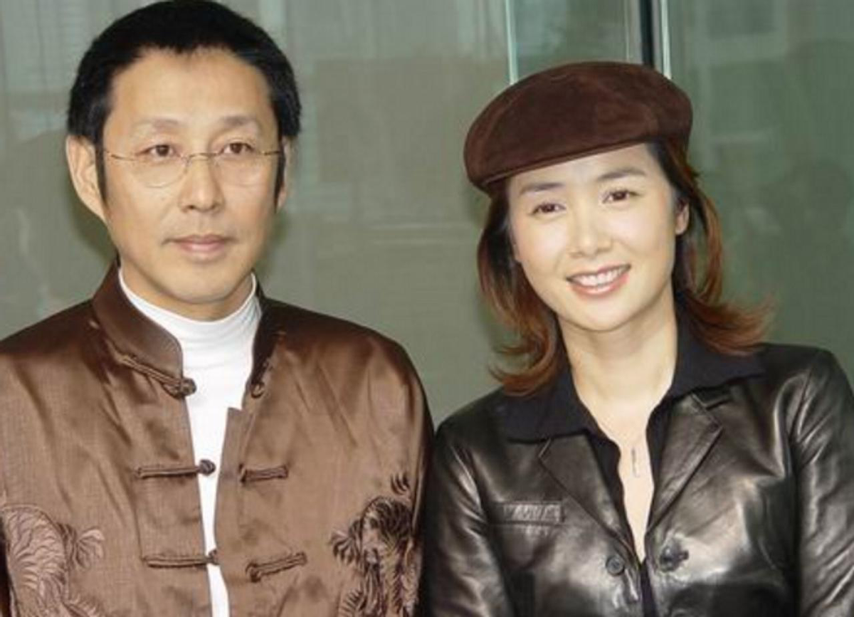 陈道明:娶央视主持人恩爱40年,和妻子互相成就,女儿是他的骄傲