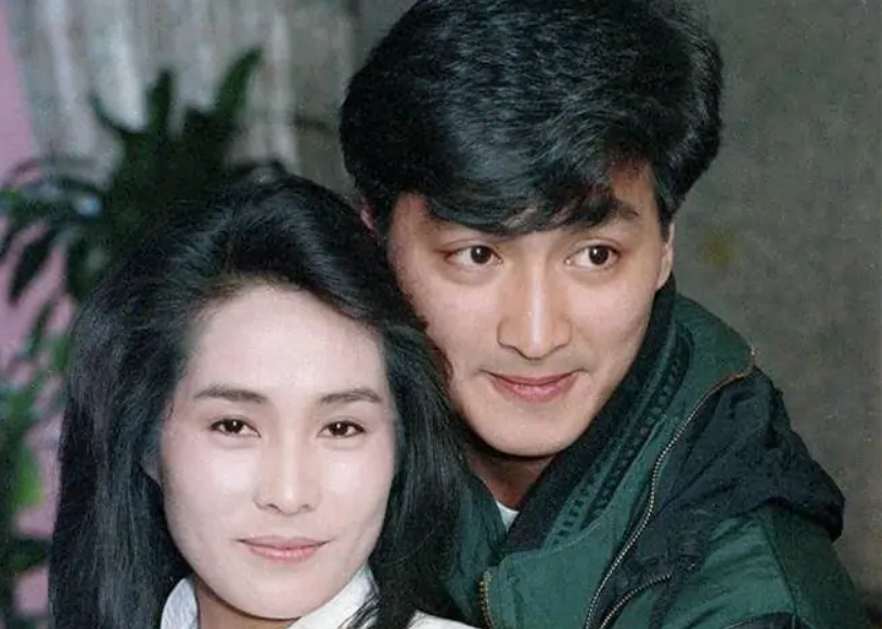 年过60“无儿无女”的7位明星,独居遗憾,亿万身家没子女继承