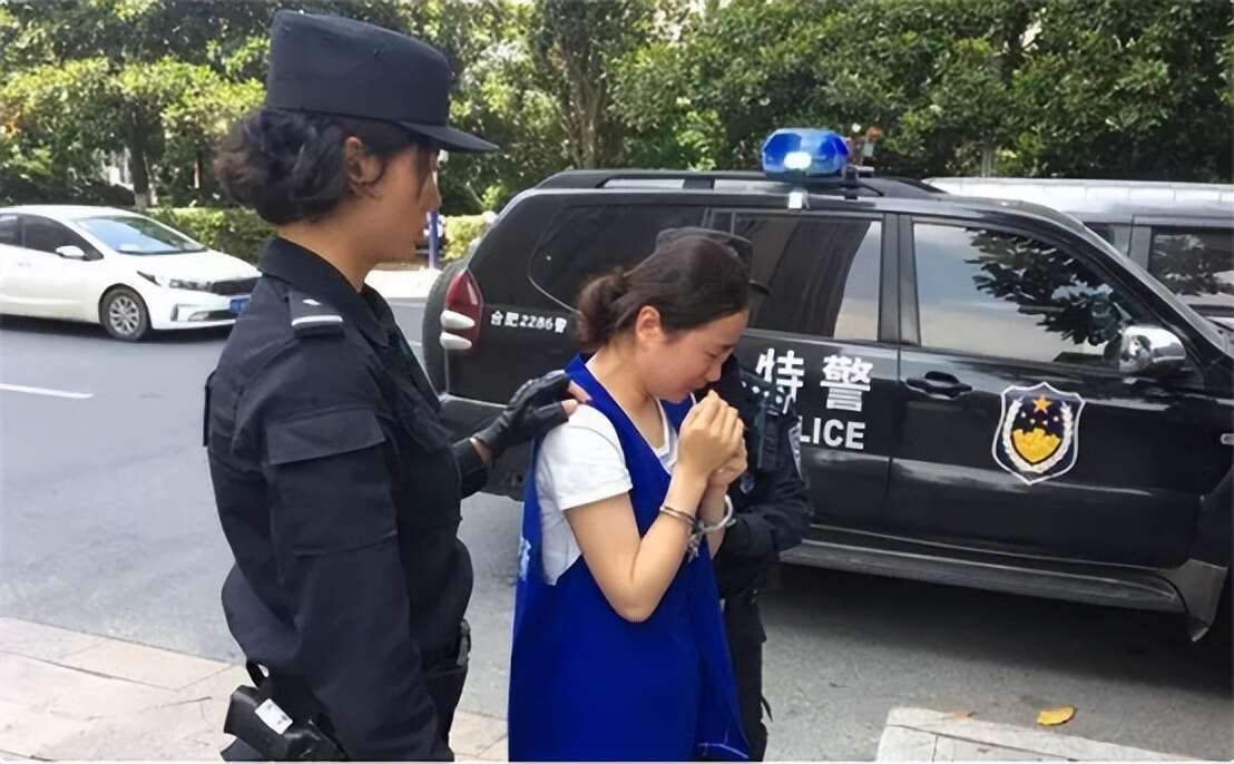 杨春燕:90后“黑老大”,淑女外表暗藏毒辣,被捕时还在读硕士