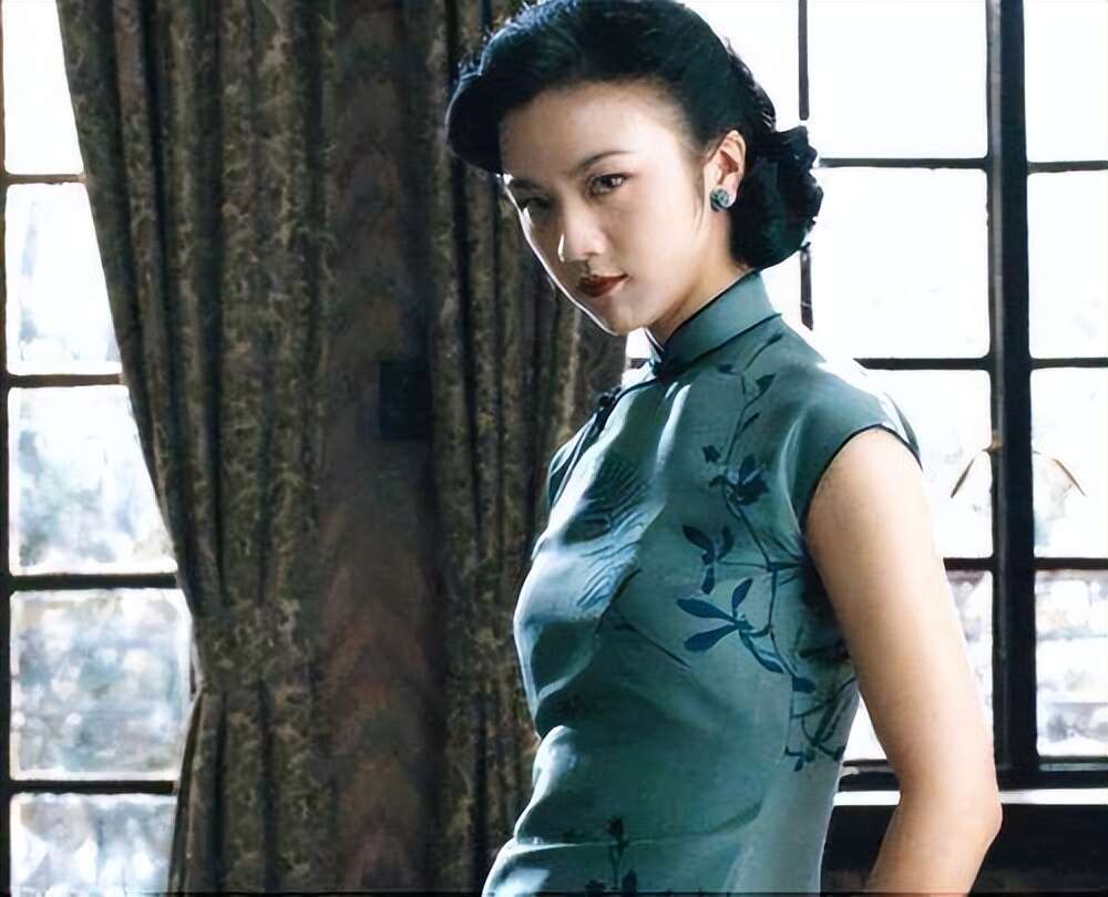 “文艺女神”汤唯:与梁朝伟合作遭抛弃,如今丈夫花13.5亿讨欢心
