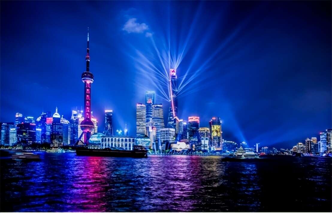 杨春燕:90后“黑老大”,淑女外表暗藏毒辣,被捕时还在读硕士