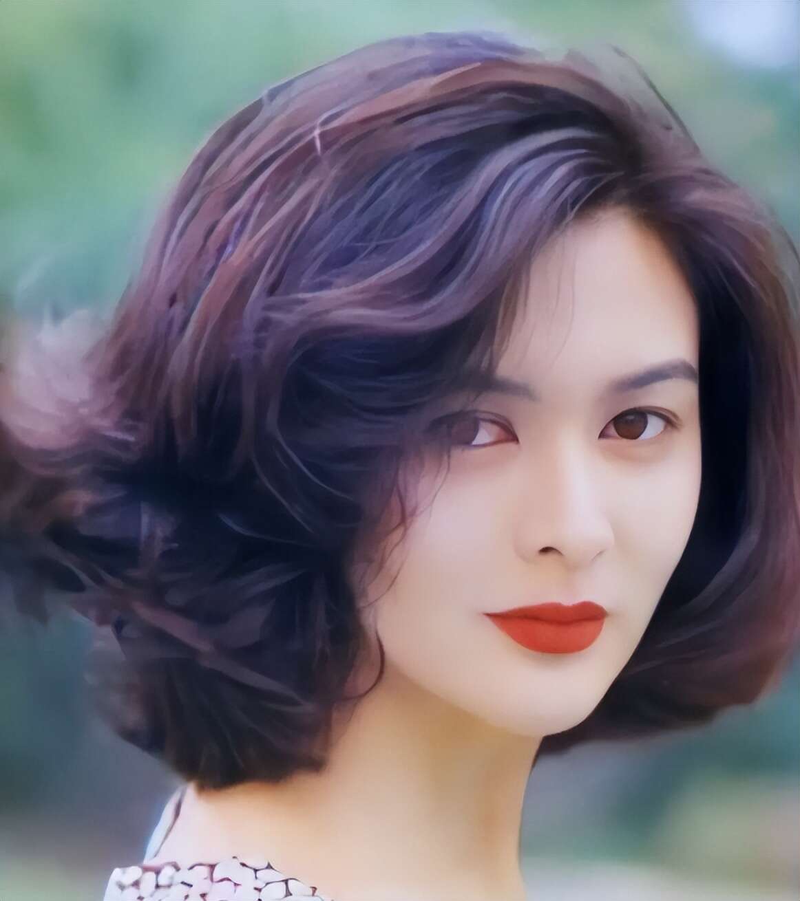 年过60“无儿无女”的7位明星,独居遗憾,亿万身家没子女继承
