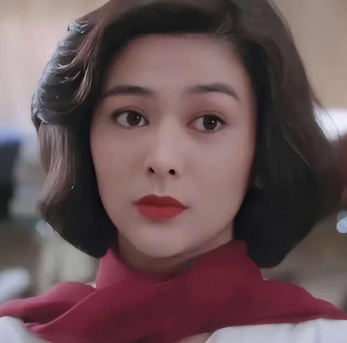 年过60“无儿无女”的7位明星,独居遗憾,亿万身家没子女继承