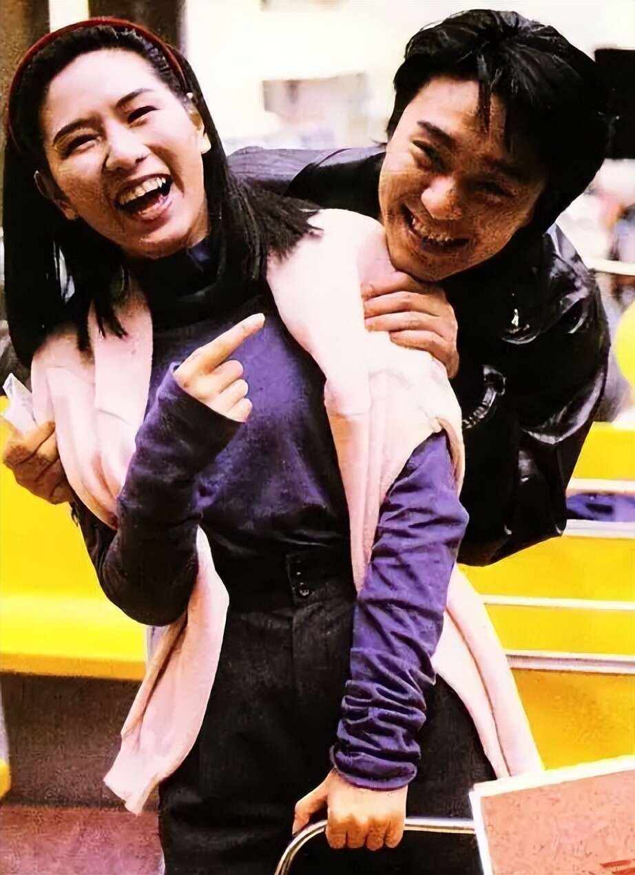 年过60“无儿无女”的7位明星,独居遗憾,亿万身家没子女继承