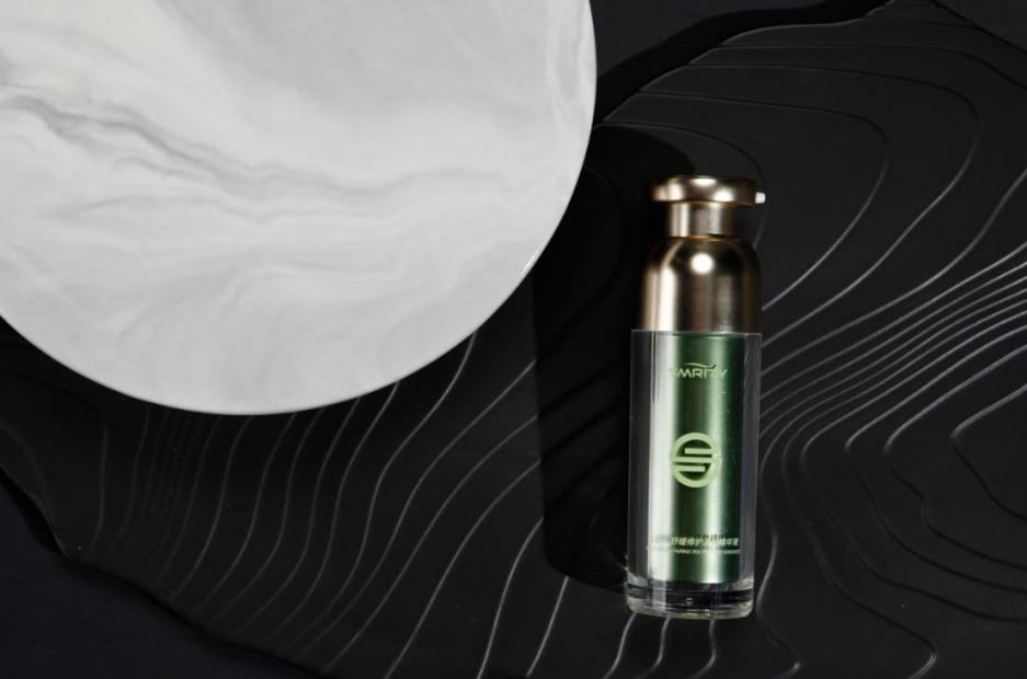 如何选用精华?精华这么用,走路不再被叫阿姨