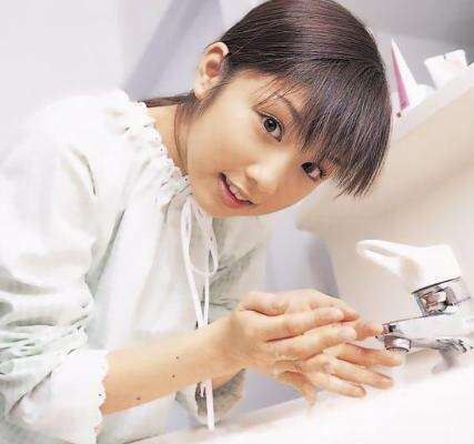 拍打脸部好处有哪些?拍打脸部可以瘦脸吗?赶紧看看吧!