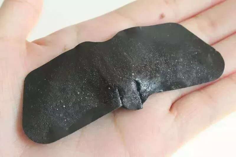 皮肤八大现象(八)丨“黑头、白头粉刺”的正确应对方法!