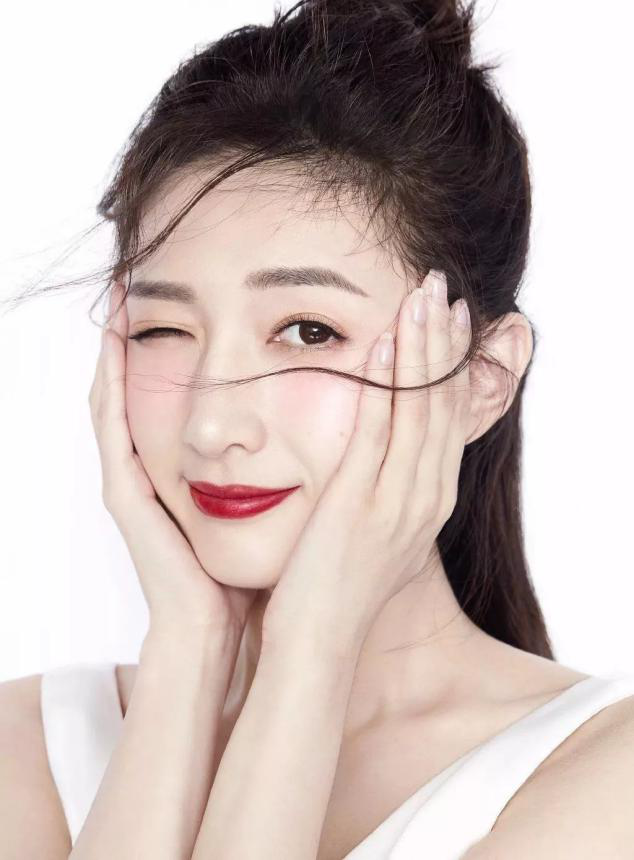 为什么有些人皮肤那么好?不全是天生,只因比你多做了这一步!
