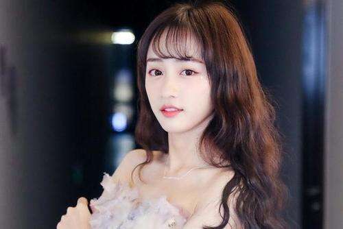 怎样才能拥有素颜美,掌握这4个护肤技巧,不化妆也能拥有素颜美