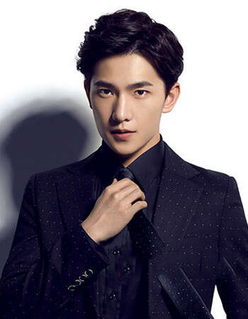 好看的男士露额头短发做有型男人