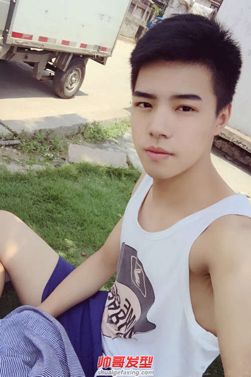 90后帅哥三种发型演绎萌帅潮帅型男 论发型的重要性