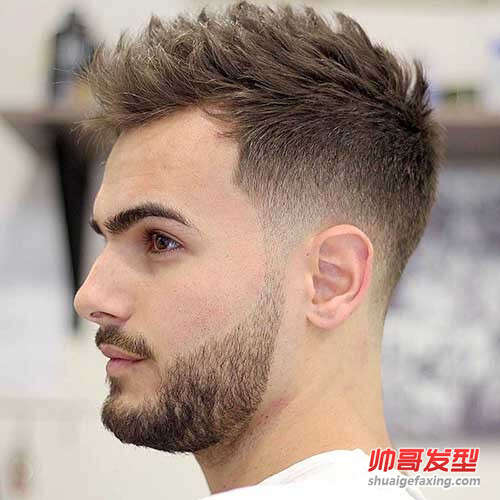 男士四周剃光的发型 欧美潮男个性短发图片