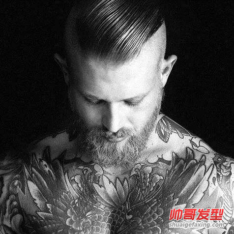 刺青纹身男适合什么发型 男生个性耍酷发型设计