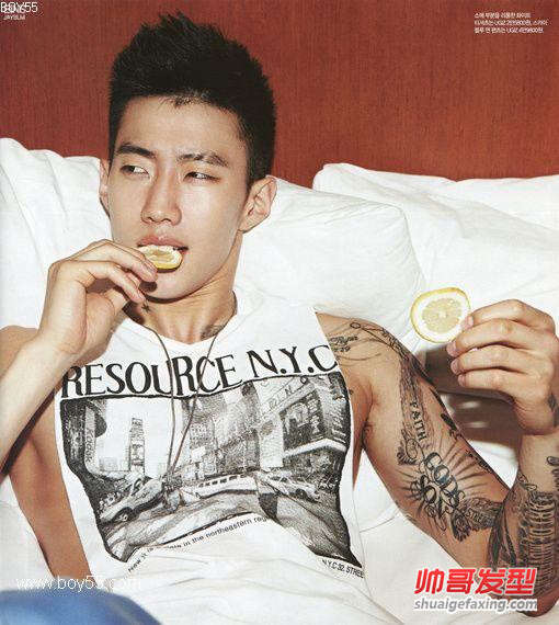 男生夏天最百搭的清爽利落露额头短发图片