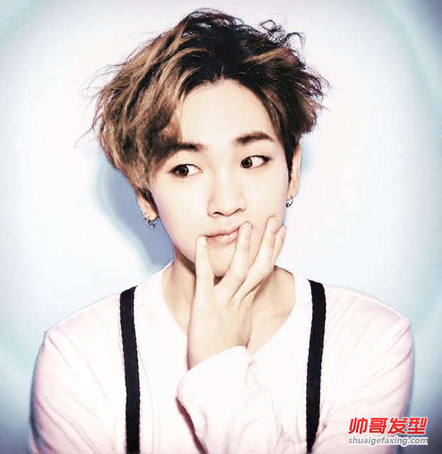 男生夏天最百搭的清爽利落露额头短发图片