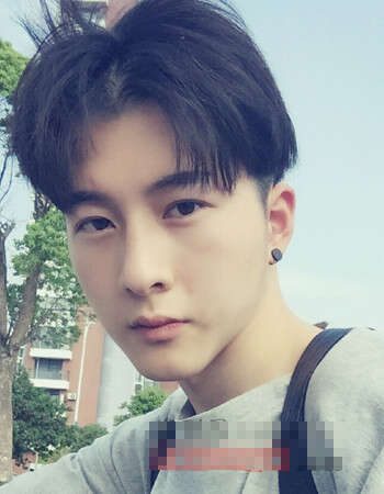 男生中分发型怎么弄 好看的男生中分发型图片