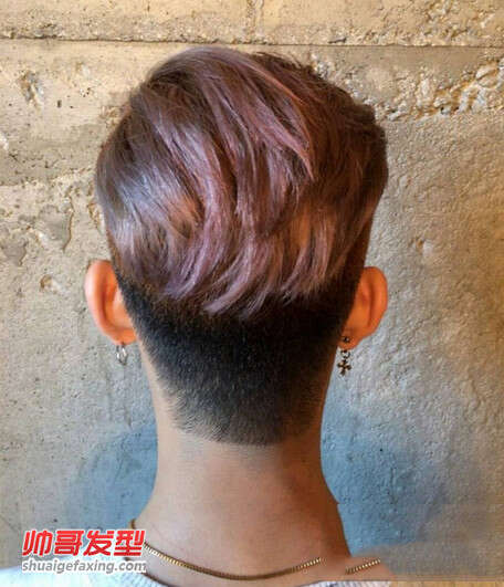 好看的男生短发烫发图片 男生短头发怎么烫好看