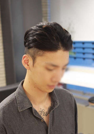 时尚的男生短发发型 好看的男生短头发