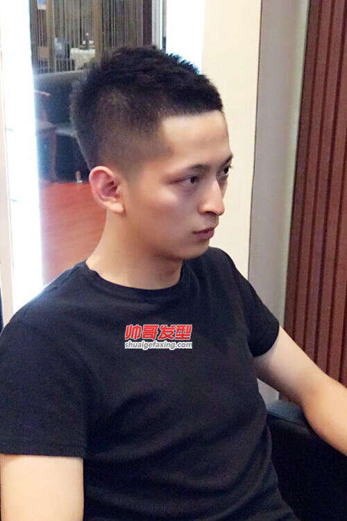好看的男生寸头发型 男生超短发发型图片