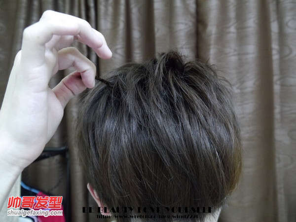男生发型DIY基础教程 抓发造型技巧基础篇