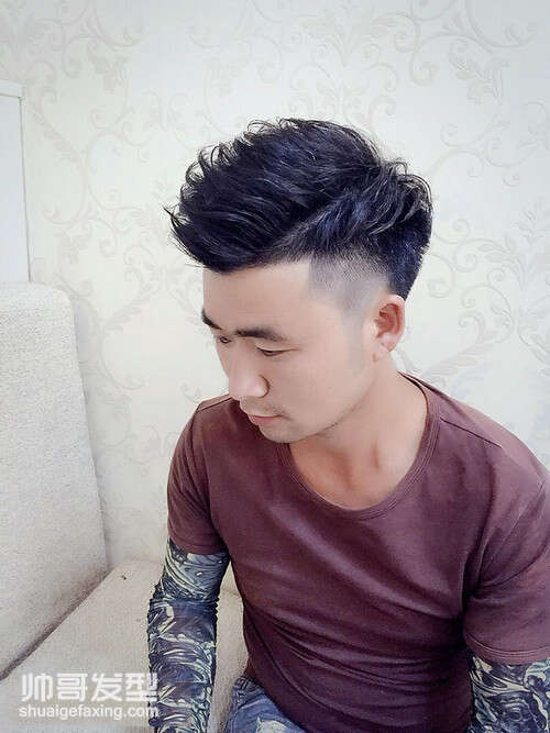 大叔也减龄 成熟男士时髦发型