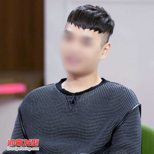 男生西瓜皮发型图片 四周剪短头顶留长发的波波头