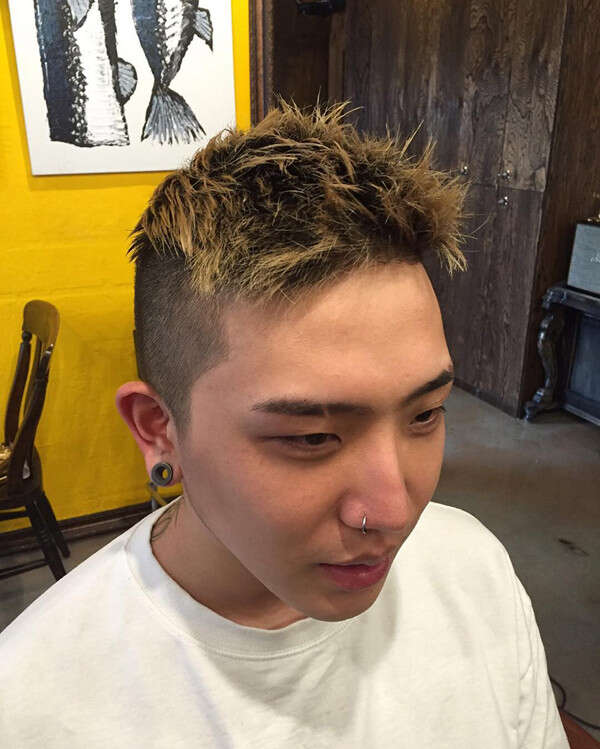 潮男看过来 冬季男生什么发型好看